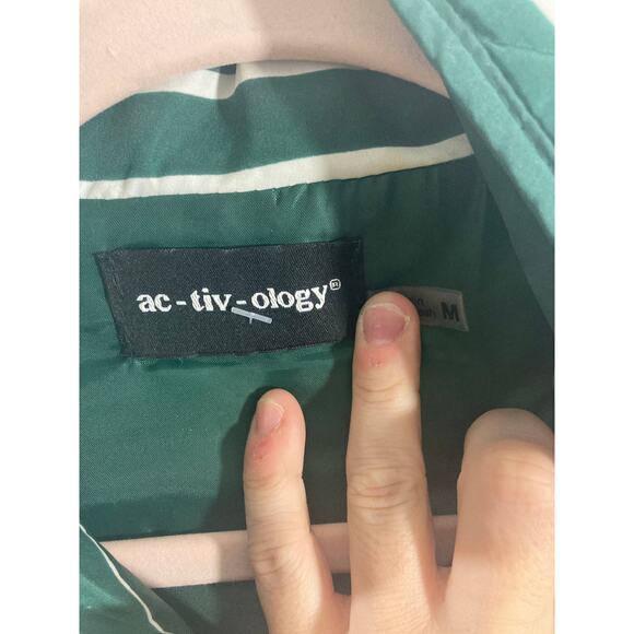 Activology Women's Sleeveless Green  Holidaycore Striped Puffer Vest - Picture 6 of 7